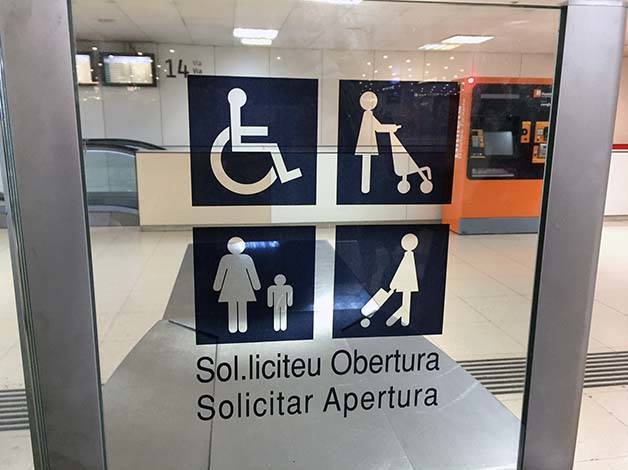 sedia a rotelle metro