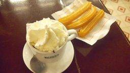 Dulcinea cioccolata calda e churros